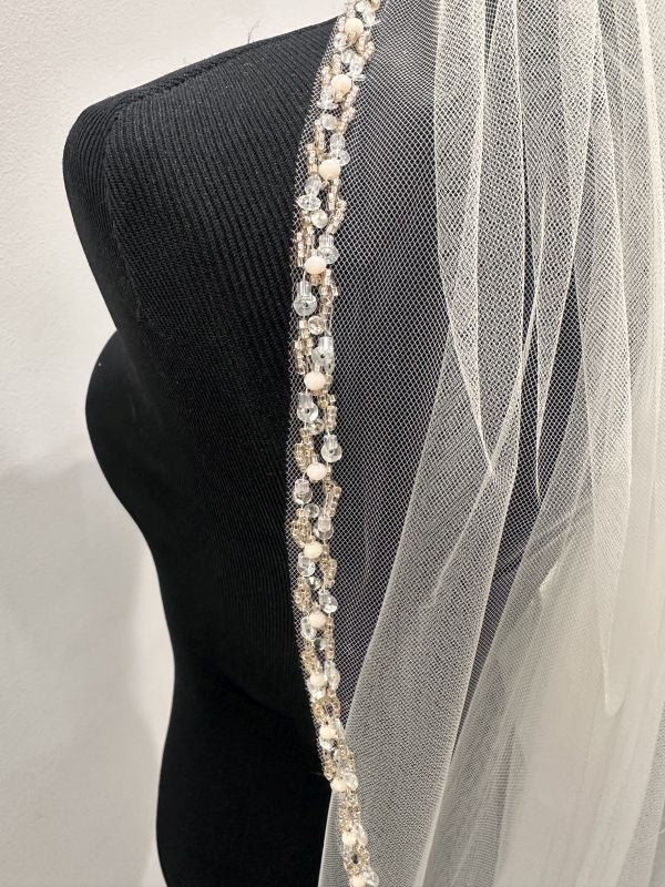 1st Class Bridal Size 36 x 120 3226 Blush Veil - Image 2