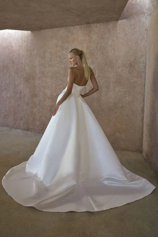 2619-1 Jovienne Size 10 Casablanca Diamond White Gown - Image 3