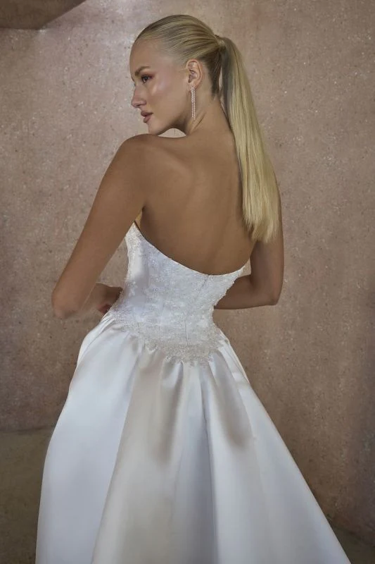 2619-1 Jovienne Size 10 Casablanca Diamond White Gown - Image 4