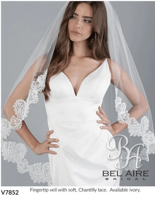 Bel Aire Size 38" V7852 Ivory Veil
