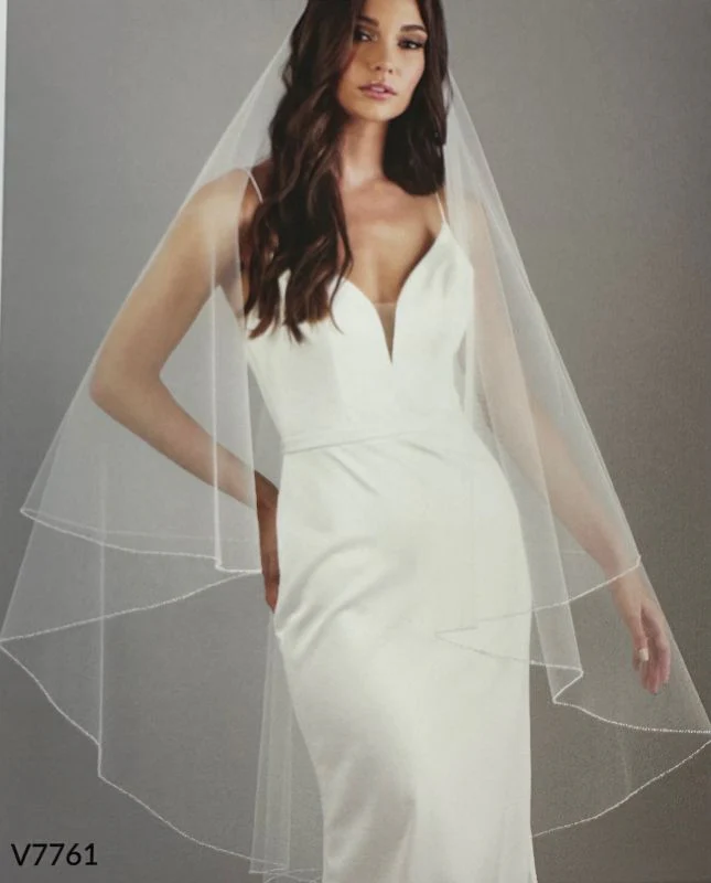 Bel Aire Size 48" V7761 Ivory Veil