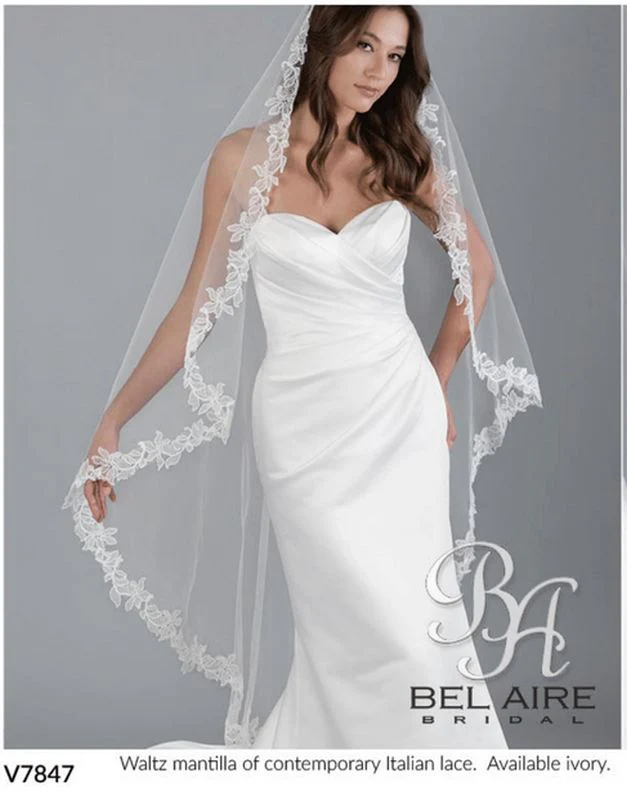 Bel Aire Size 60" V7847 Ivory Veil