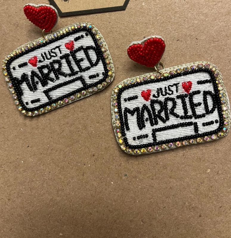EP38546-001 Earrings