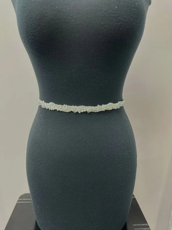 Ivory Pearl Round BT087 Belt
