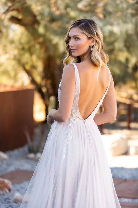 Jack Sullivan Size 4 Charlis Ivory/Champagne Gown - Image 4