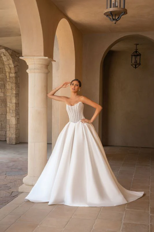 Kitty Chen Size 10 Amalia Diamond White Gown