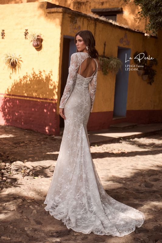 La Perle Size 10 LP2454 Taissa Ivory/Ivory Gown - Image 8