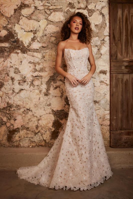 La Perle Size 12 LP2252 Meredith Ivory/Light Nude Gown