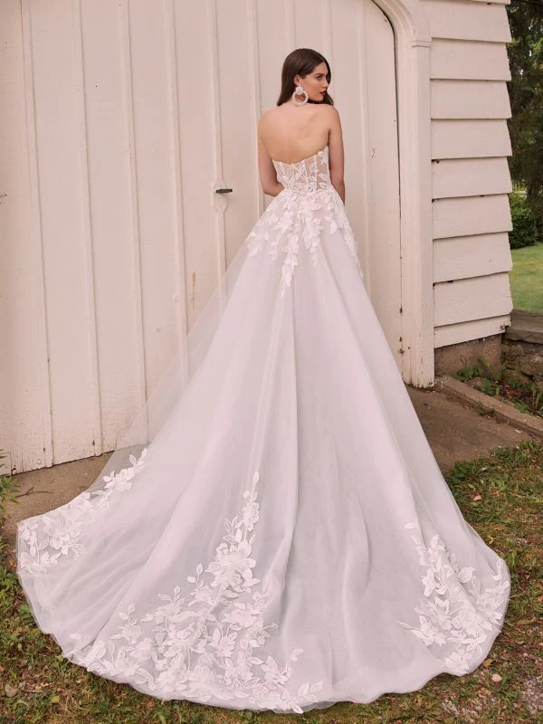 L'amour Size 14 LA22122 Taya Ivory/Skin Gown - Image 3