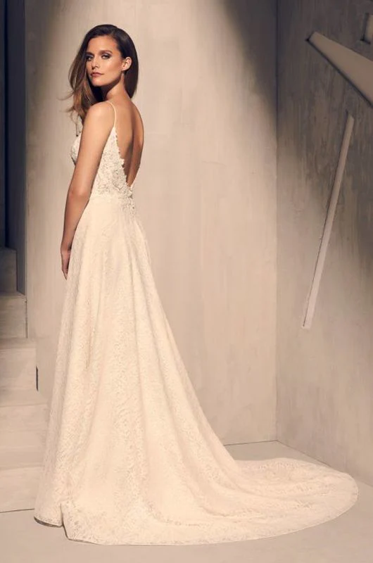 Mikaella Size 4 2201 Ivory Gown - Image 3