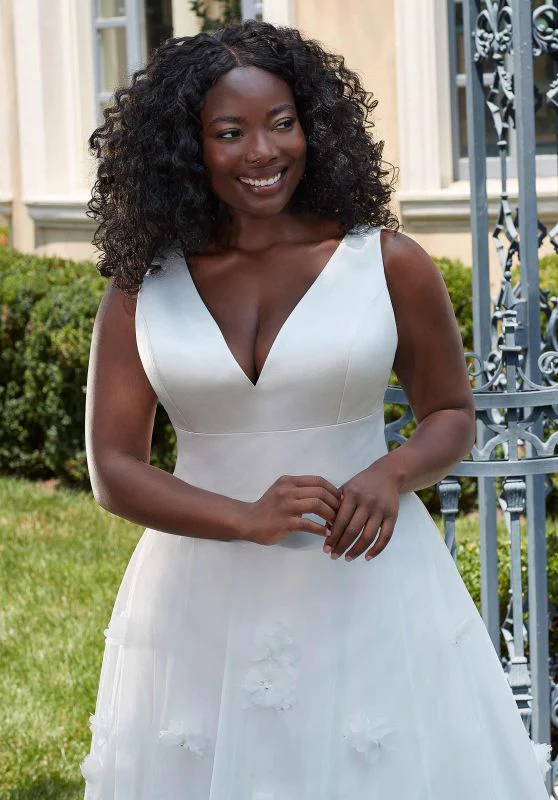 Mori Lee Size 22W 3411 Ivory Gown - Image 2