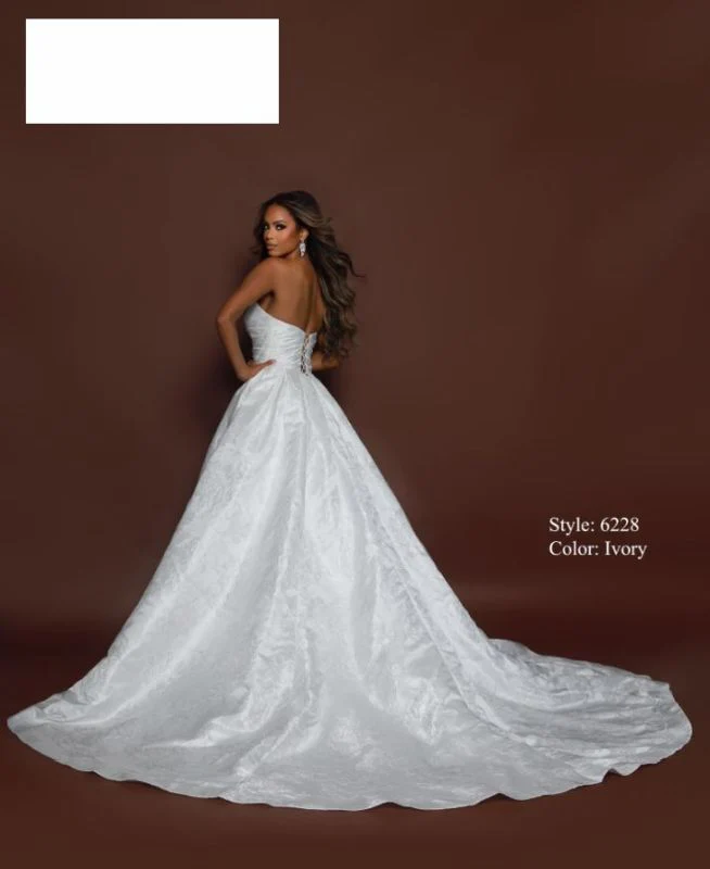 Size 10 Bridal Sense 6228Z Ivory Gown - Image 2