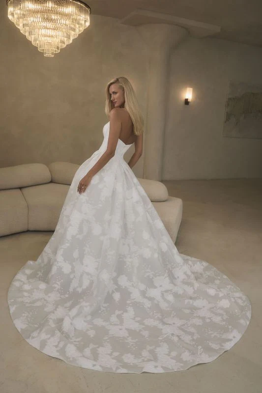 Size 10 Casablanca 2640 Guinevere Ivory Gown - Image 3