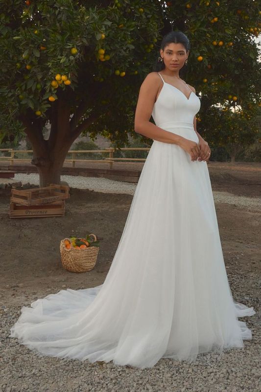 Size 10 Casablanca BL488 Cori Ivory Gown