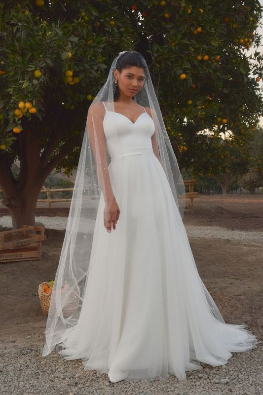 Size 10 Casablanca BL488 Cori Ivory Gown - Image 2