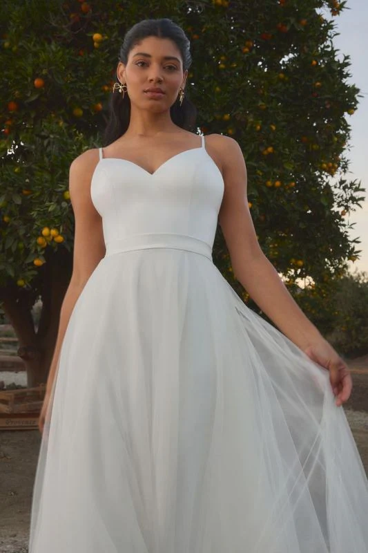 Size 10 Casablanca BL488 Cori Ivory Gown - Image 3