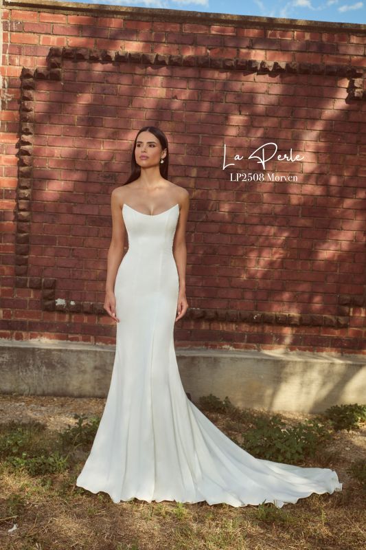 La Perle Size 10 LP2508 Morven Ivory Gown