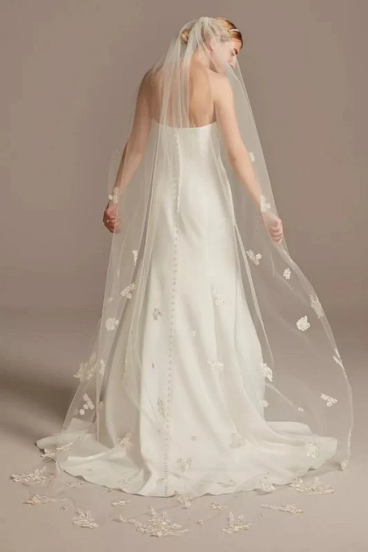 David's Bridal Size 100" V825 Ivory/Blush Veil