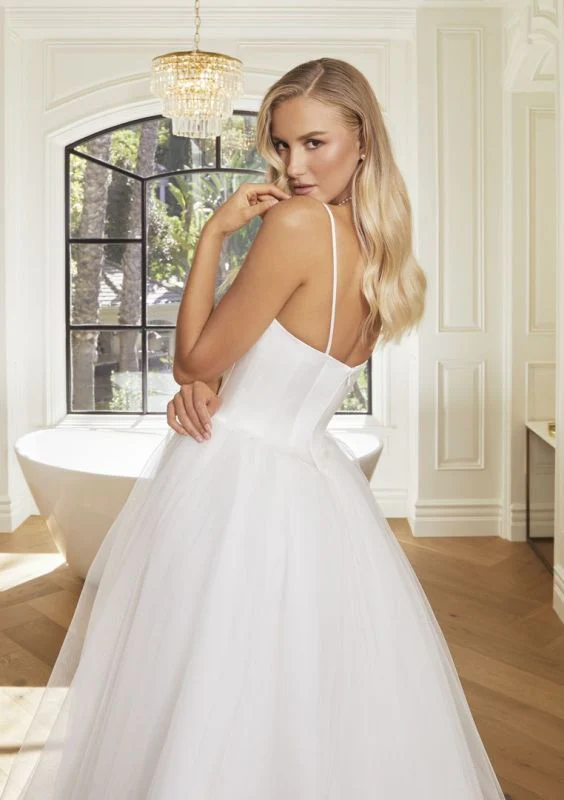 Size 12 Casablanca 2567 Hepburn Ivory Gown - Image 6