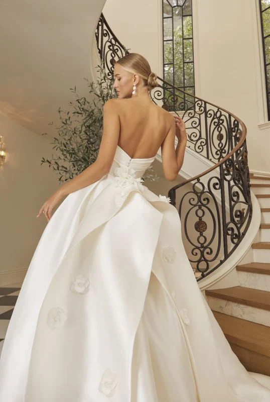 Size 12 Casablanca 2575 Lorelai Ivory Gown - Image 5