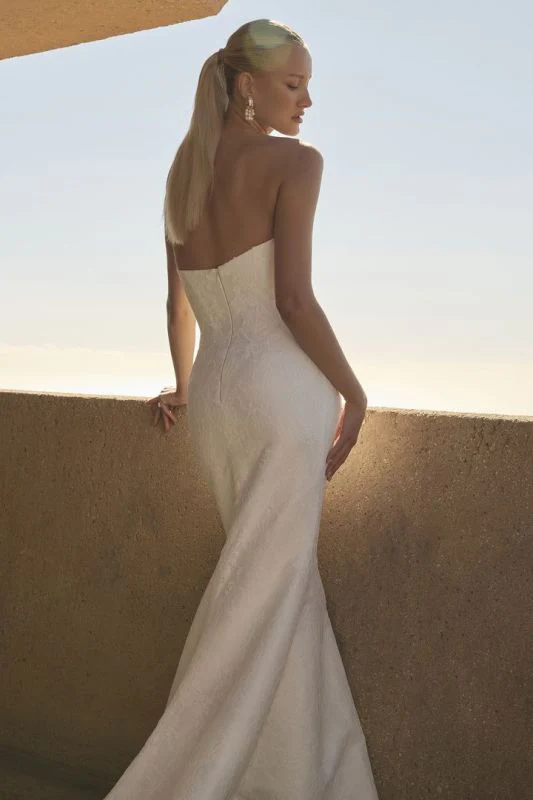 Size 12 Casablanca 2601 Veridiana Ivory/Ivory Gown - Image 5
