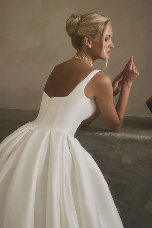 Size 12 Casablanca 2635 Miriam Ivory Gown - Image 4