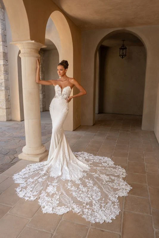Kitty Chen Size 12 Cece Diamond White/Tan Gown - Image 2