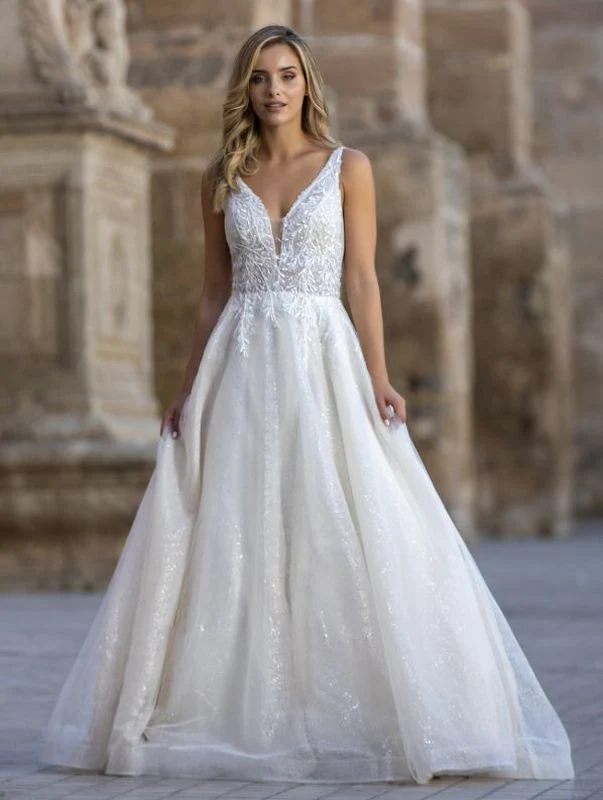 Size 12 Lore 3WFX53 Ivory Gown