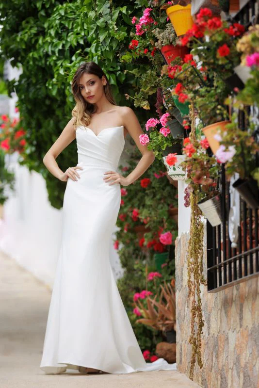 Size 12 Lore 5WBY15 Ivory Gown