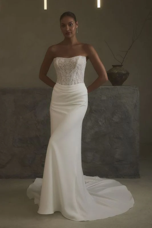 Size 14 Casablanca 2632 Ruthie Ivory/Nude/Ivory Gown