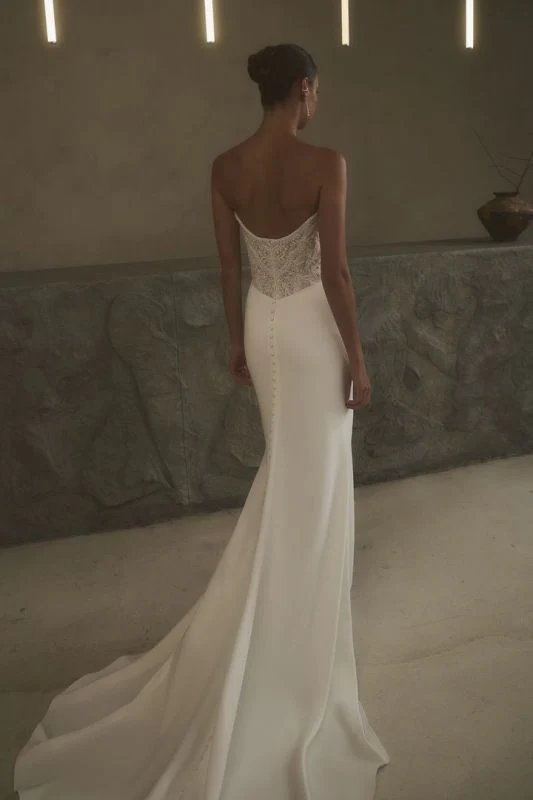 Size 14 Casablanca 2632 Ruthie Ivory/Nude/Ivory Gown - Image 3