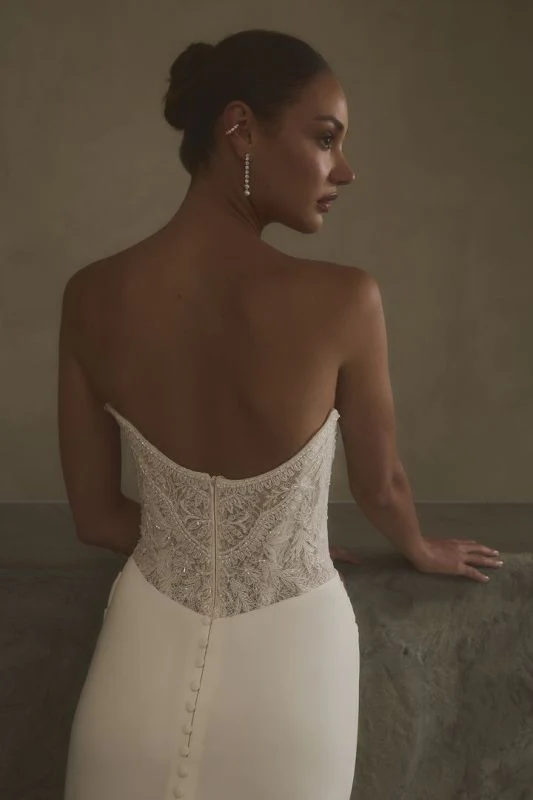 Size 14 Casablanca 2632 Ruthie Ivory/Nude/Ivory Gown - Image 4