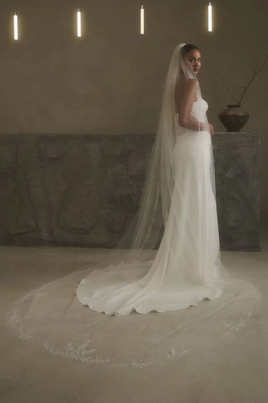 Size 14 Casablanca 2632 Ruthie Ivory/Nude/Ivory Gown - Image 8