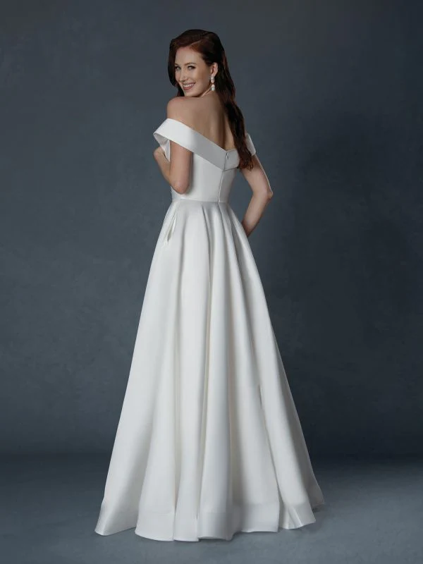 Size 14 Stella Couture 25805 Off White Gown - Image 2