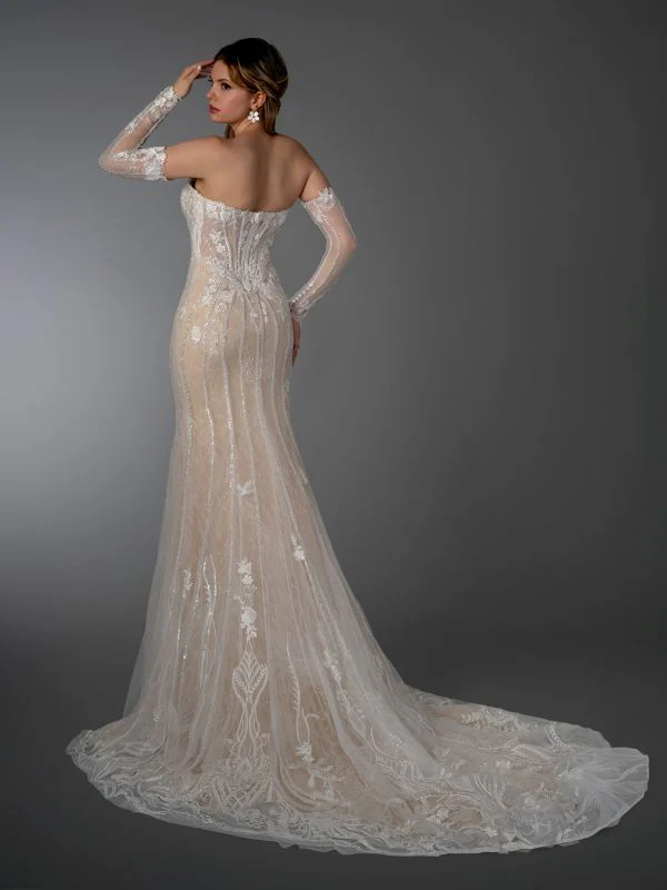 Size 14 Stella Couture 26529 Off White/Nude Gown - Image 2
