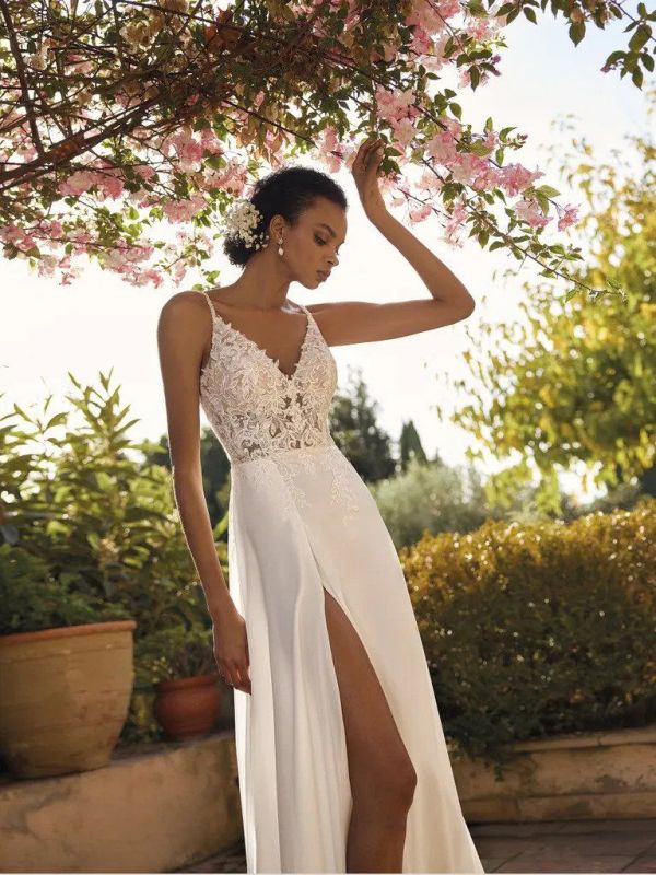 W1 White One Size 14 Flirts Off White Gown - Image 2