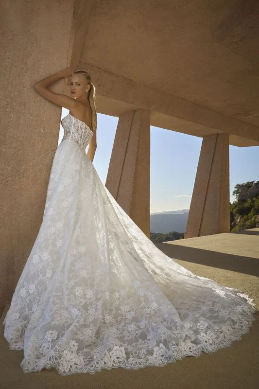 Size 16 Casablanca 2621 Geneva Ivory/Nude/Ivory Gown - Image 4