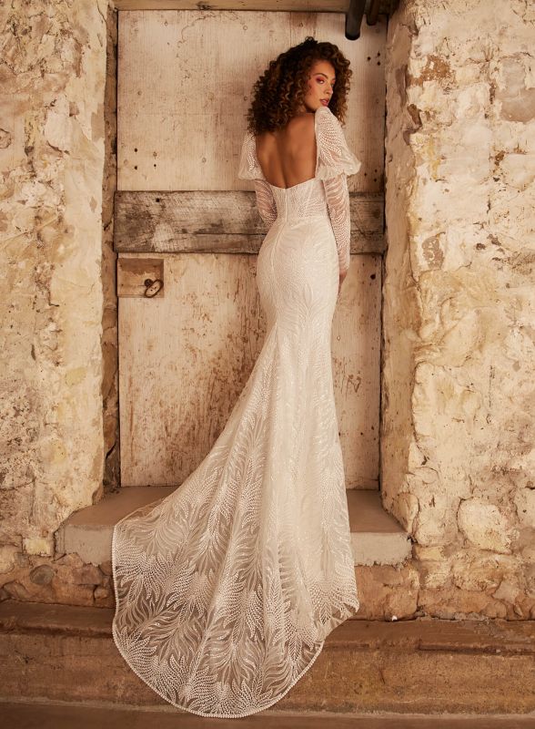 Size 16 La Perle LP2251 Martha Ivory Gown - Image 2