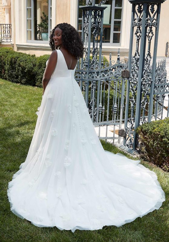 Size 18W Mori Lee 3411 Ivory Gown - Image 3