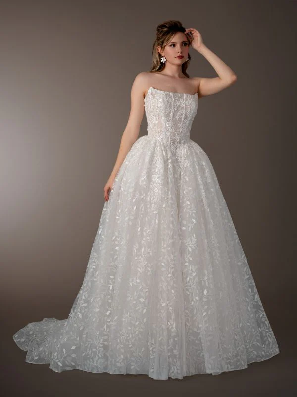 Size 20 Stella Couture 26600 Off White/Champagne Gown