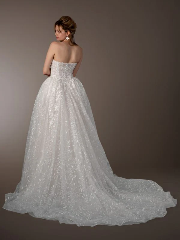 Size 20 Stella Couture 26600 Off White/Champagne Gown - Image 2