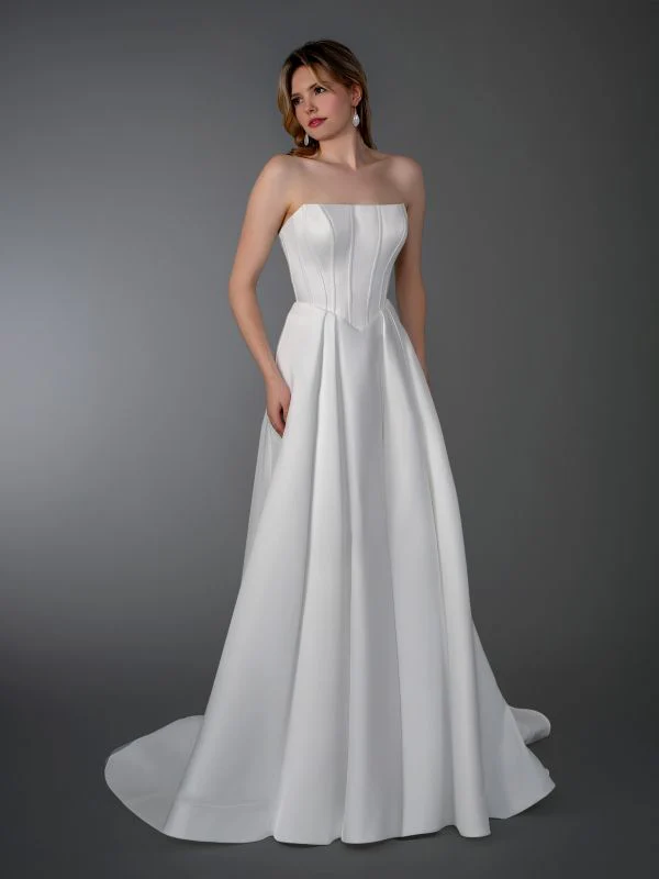 Size 20 Stella Couture 26808 White Gown