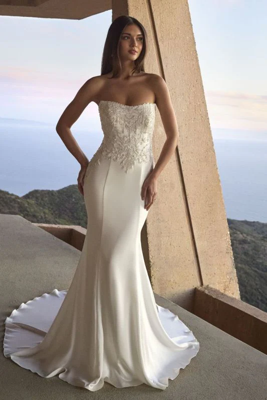 Size 20C Casablanca 2611 Oceana Ivory/Silver Gown