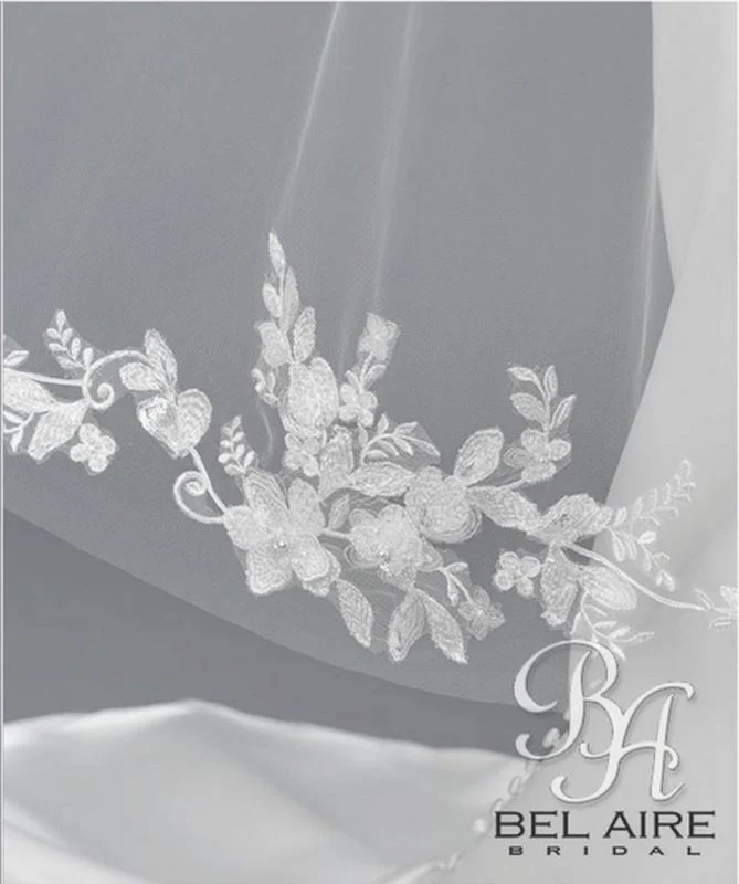 Size 48" Bel Aire V7836 Ivory Veil - Image 2
