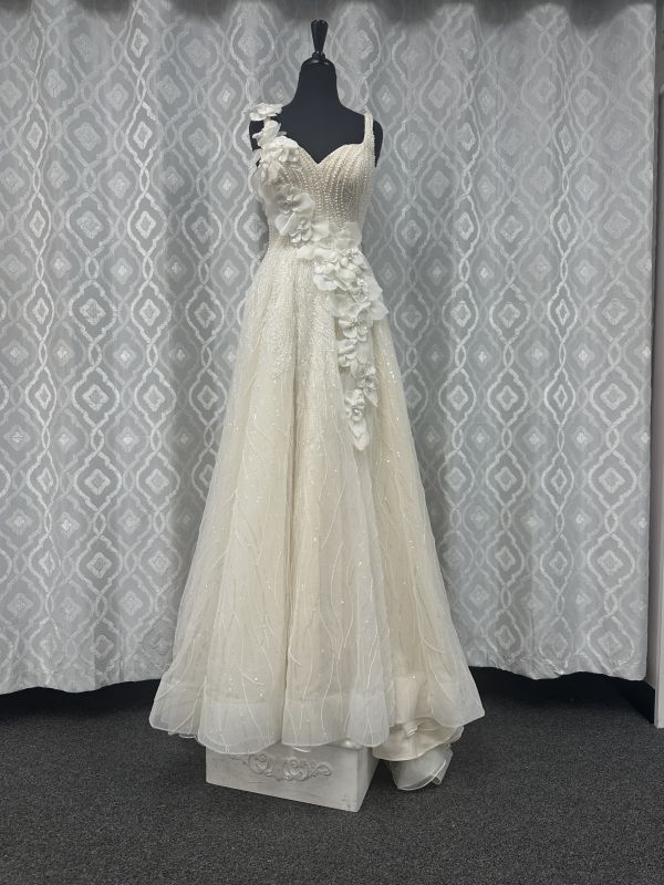 Size 6 Allure 25T-M2 Champagne/Ivory Gown