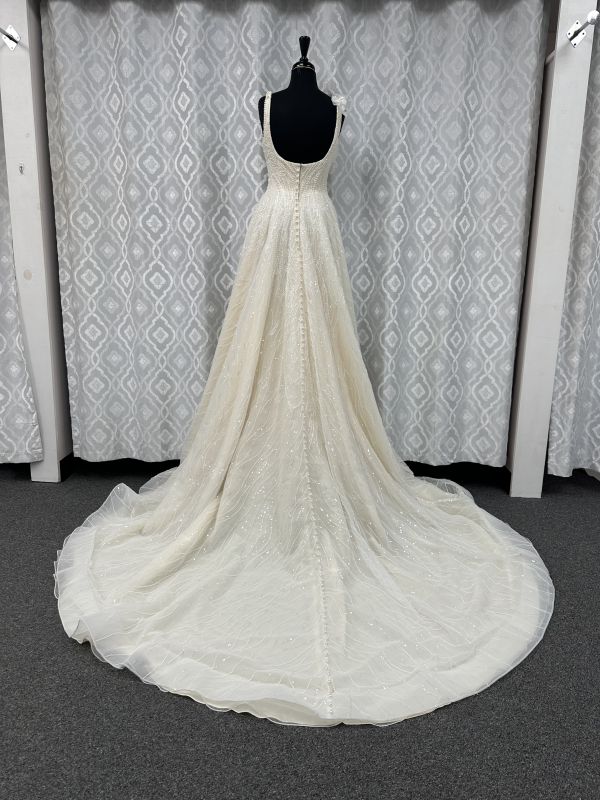Size 6 Allure 25T-M2 Champagne/Ivory Gown - Image 3