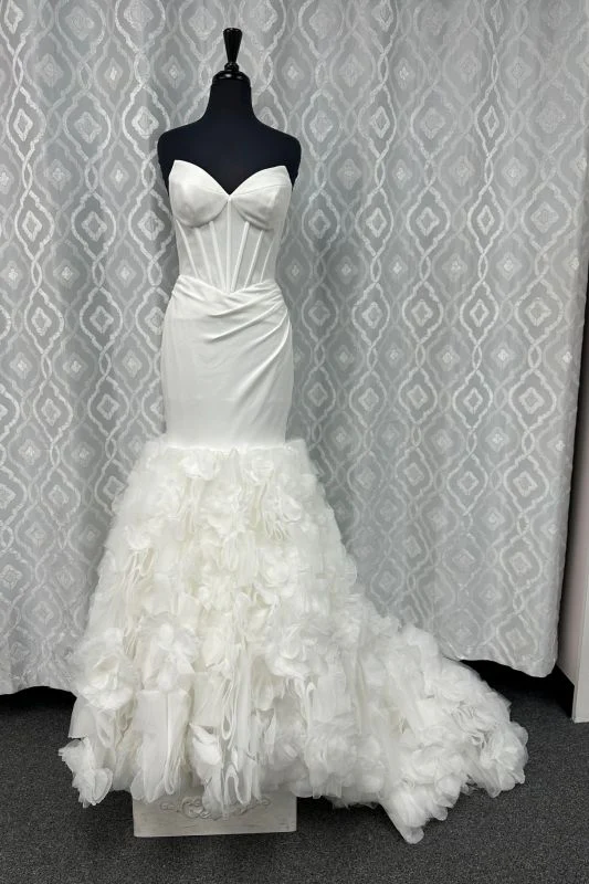 Size 6 Allure PS0005 Ivory Gown
