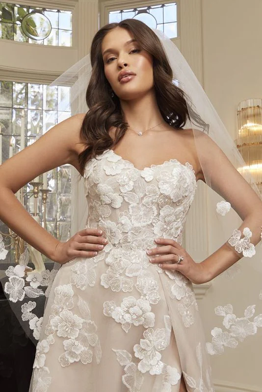 Size 8 Casablanca 2559 Maude Nude/Ivory Gown - Image 2