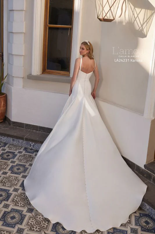 L'amour Size 8 LA24231 Karissa Ivory Gown - Image 3